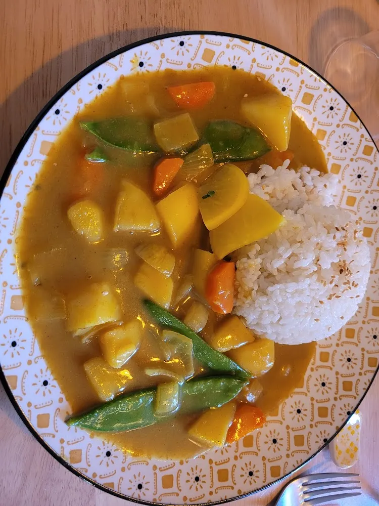 Curry de Légumes Dôme de Riz